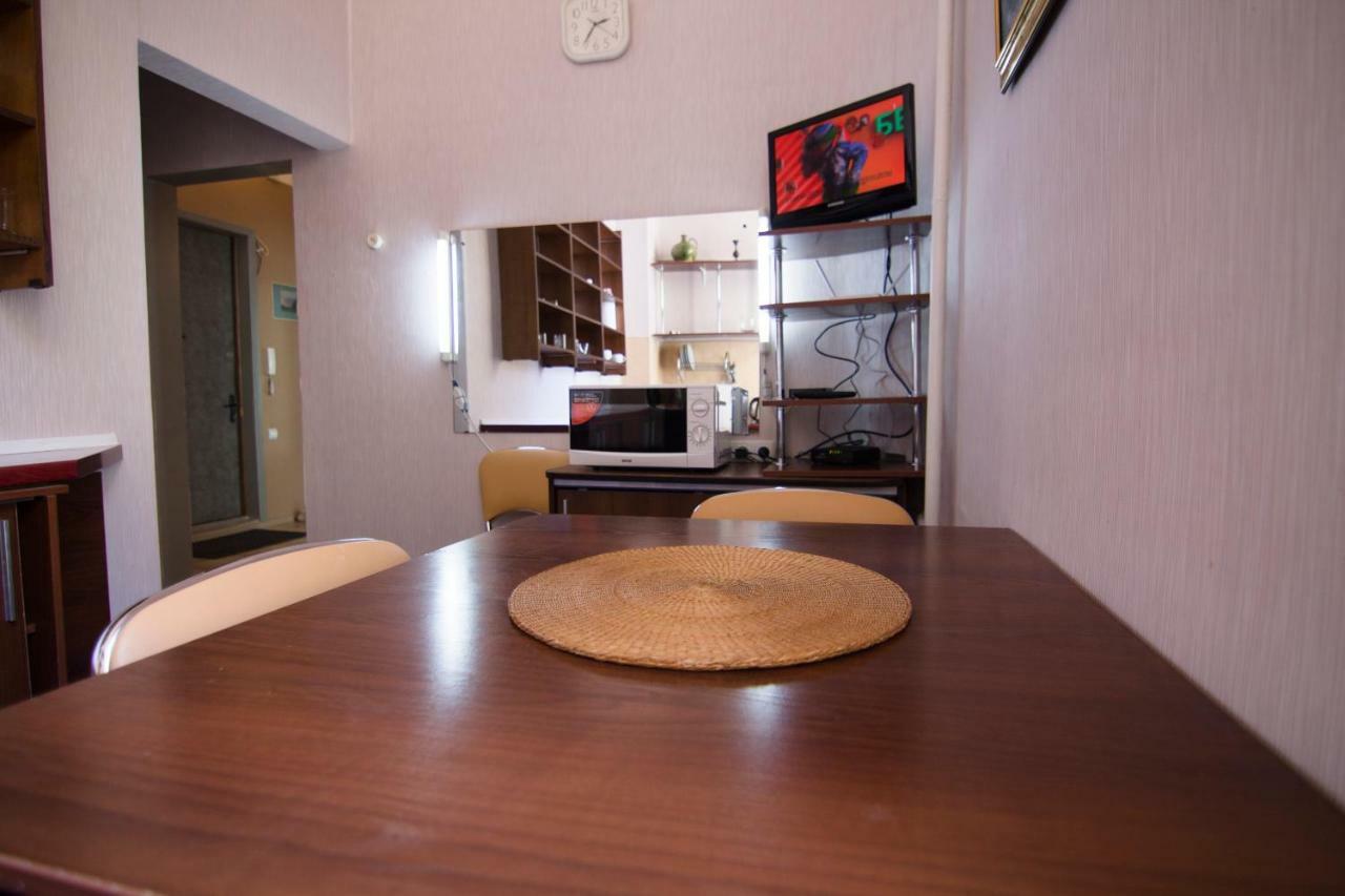 Art In Maidan Apartment